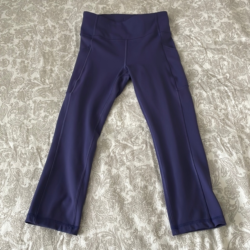Lululemon In Movement Leggings with Pockets in Grape size 6, *tailored* to 23.5”